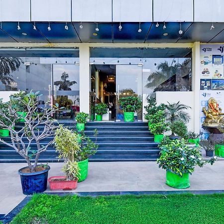 Palette Jaipur Near Akshardham Temple Formerly Hotel V One Pride Exterior photo