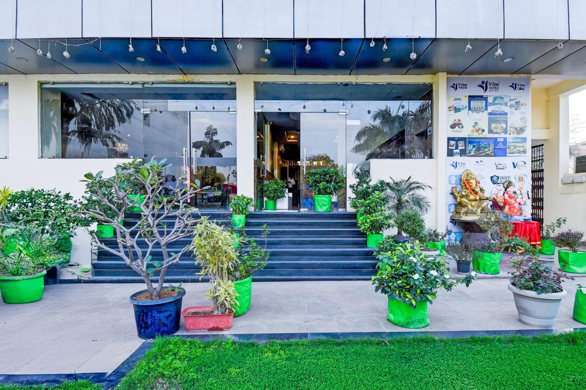 Palette Jaipur Near Akshardham Temple Formerly Hotel V One Pride Exterior photo